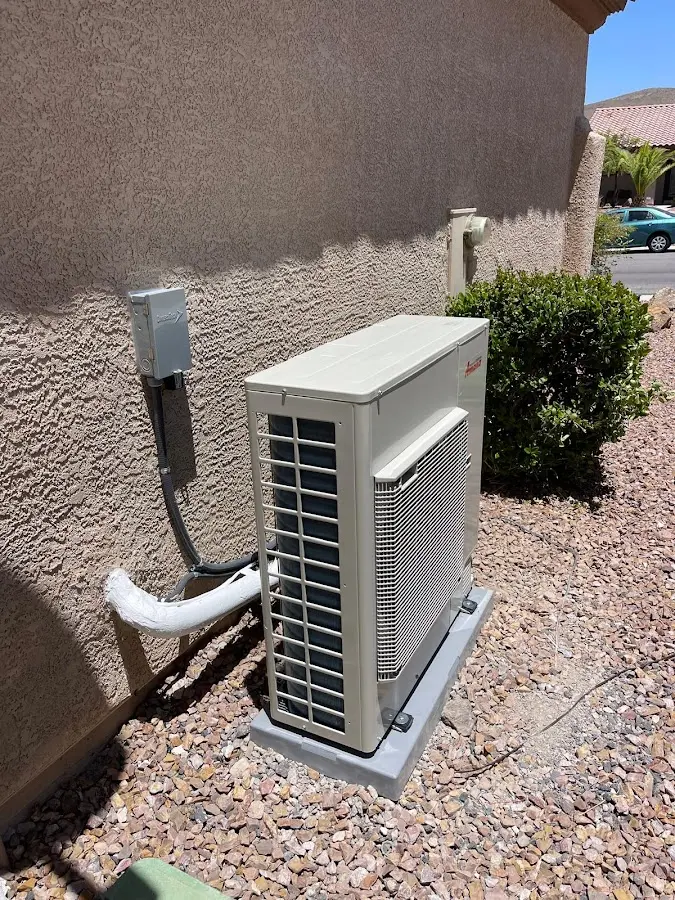 Residential air conditioning condenser unit in Lehigh